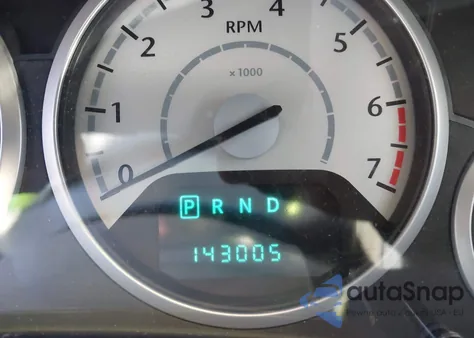 2010 Chrysler Town & Country Touring из США, поврежденный, VIN 2A4RR5D11AR151007